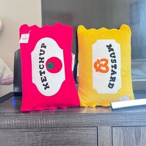 Target Bullseye's Playground Mustard and Ketchup Pillows ❤️
